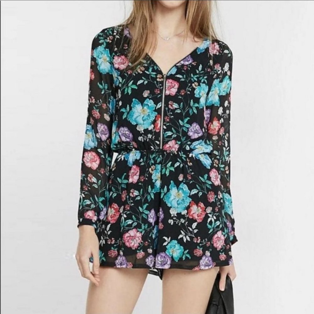 Pre-owned Express Floral Romper